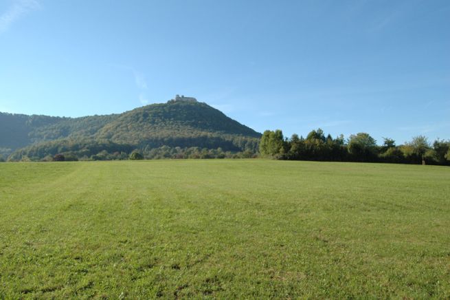 blick-auf-hohenneuffen-mit-burg